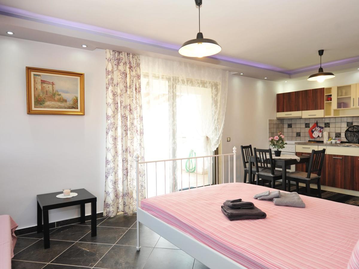 Alice Wonderland Home Nea Flogita Halkidiki Ngoại thất bức ảnh